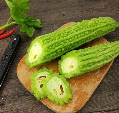 网红吃瓠子瓜是真的吗,真相揭秘还是炒作？